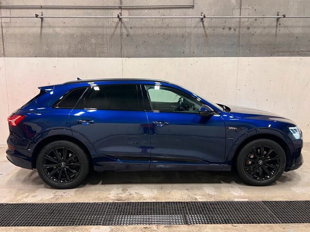2020 AUDI E-TRON - 9