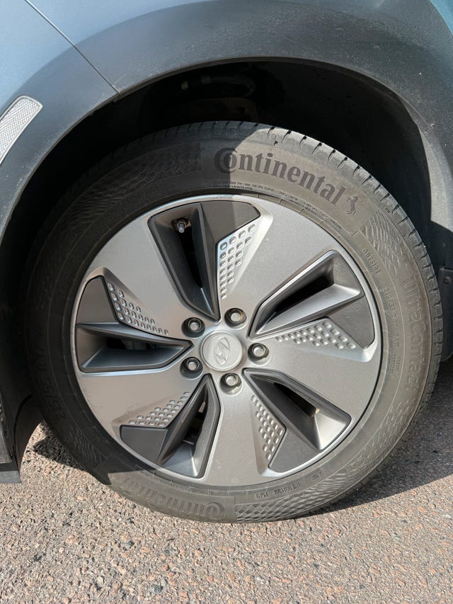2019 HYUNDAI KONA - 24