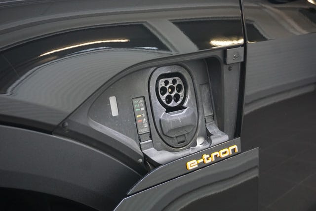 2020 AUDI E-TRON - 17
