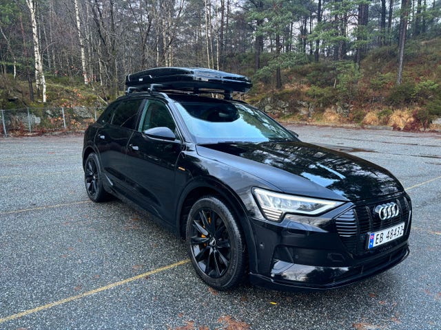 WAUZZZGE8LB017704 2020 AUDI E-TRON-2