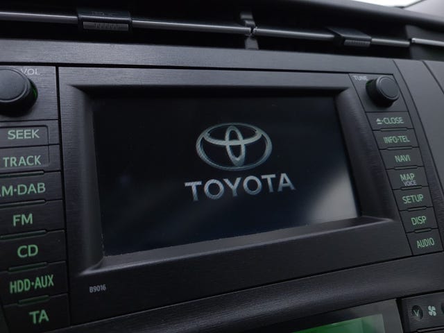 2011 TOYOTA PRIUS - 21
