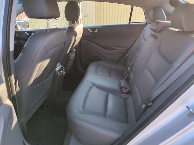 2017 HYUNDAI IONIQ - 12