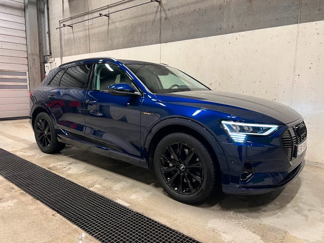 WAUZZZGE9LB032258 2020 AUDI E-TRON-1