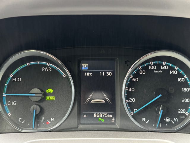 2018 TOYOTA RAV4 - 12