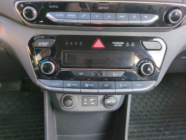 2017 HYUNDAI IONIQ - 25