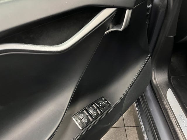 2020 TESLA MODEL S - 59
