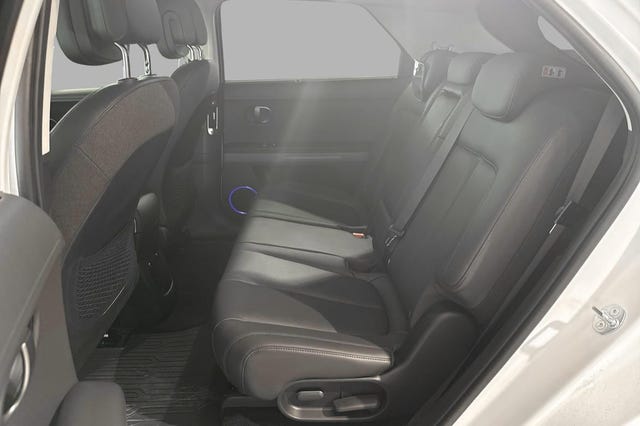 2025 HYUNDAI IONIQ 5 - 17