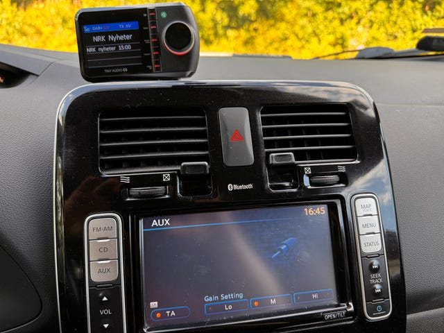 2014 NISSAN LEAF - 8