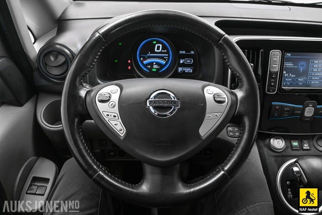 2015 NISSAN E-NV200 - 26