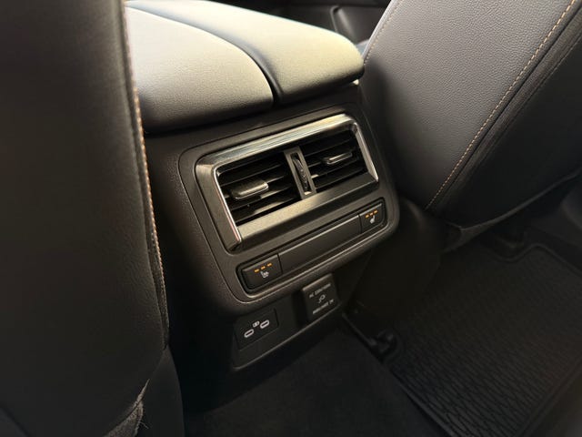 2023 MAZDA CX-60 - 38