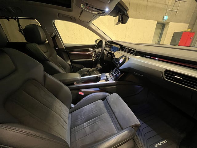 2020 AUDI E-TRON - 44