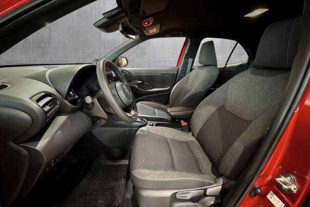2024 TOYOTA YARIS CROSS - 10