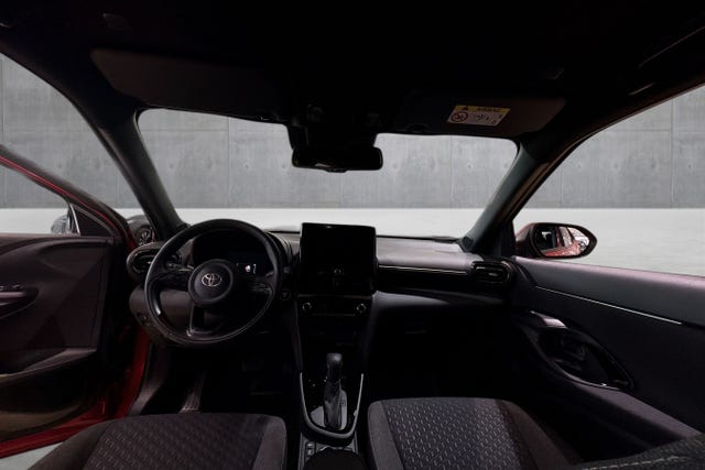 2024 TOYOTA YARIS CROSS - 11