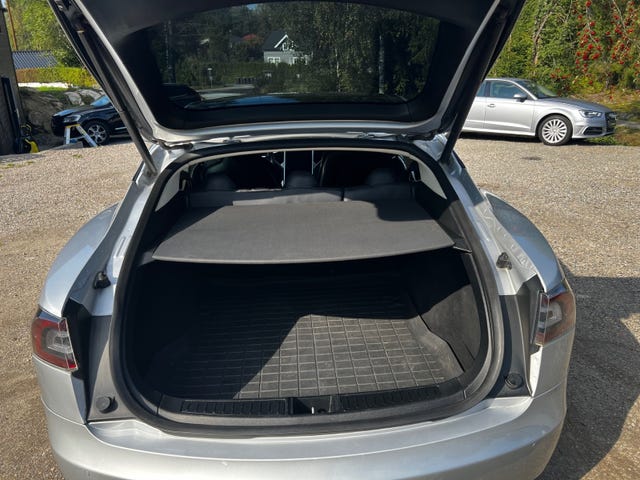 2014 TESLA MODEL S - 26
