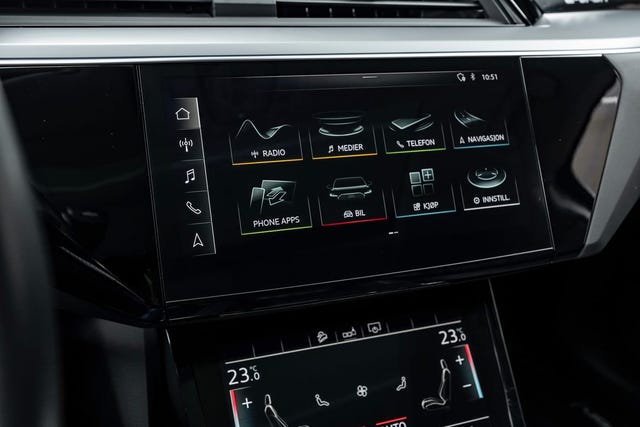 2020 AUDI E-TRON - 12