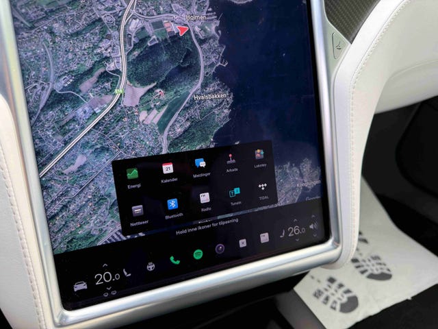 2017 TESLA MODEL S - 26