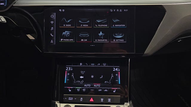 2021 AUDI E-TRON - 12