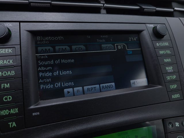 2011 TOYOTA PRIUS - 22