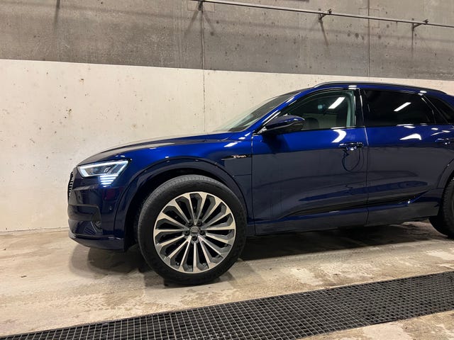 2020 AUDI E-TRON - 28