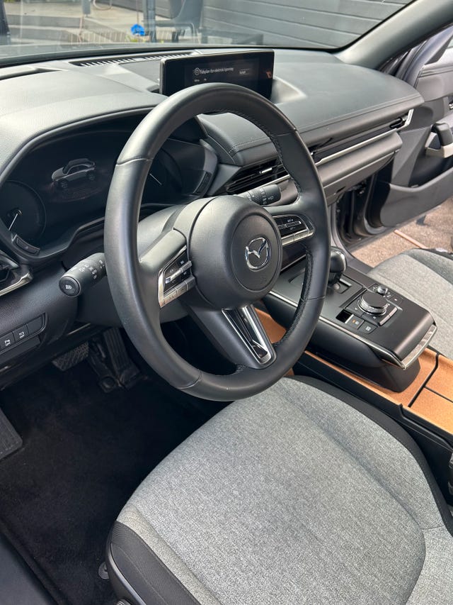 2024 MAZDA MX-30 - 13
