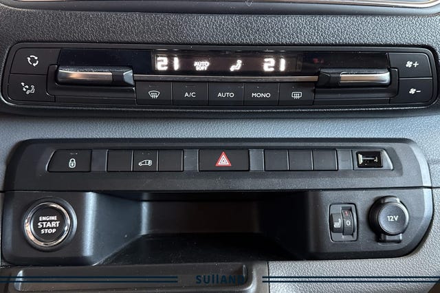 2021 TOYOTA PROACE - 17