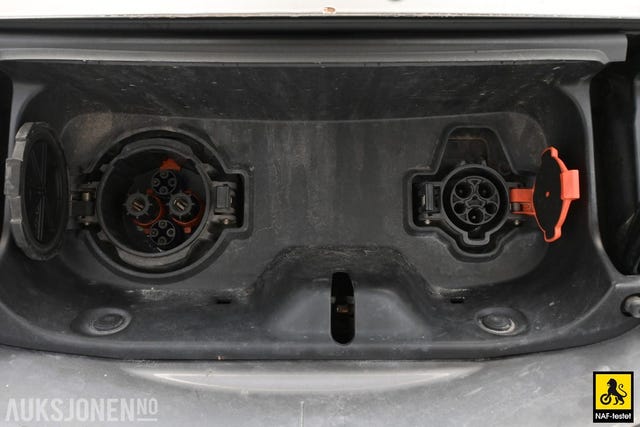 2015 NISSAN E-NV200 - 44
