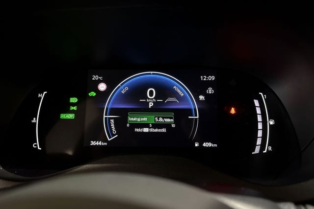 2024 TOYOTA YARIS CROSS - 13