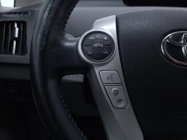 2011 TOYOTA PRIUS - 19
