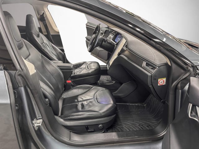 2014 TESLA MODEL S - 10