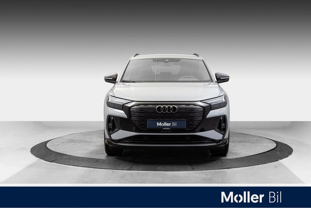 2025 AUDI Q4 E-TRON - 9