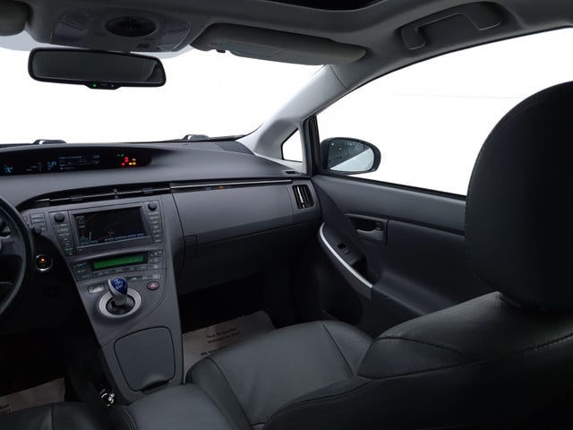 2011 TOYOTA PRIUS - 10