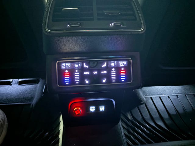 2020 AUDI E-TRON - 23