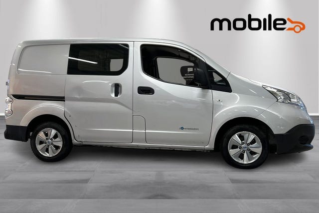 VSKYAAME0U0606394 2019 NISSAN E-NV200-1