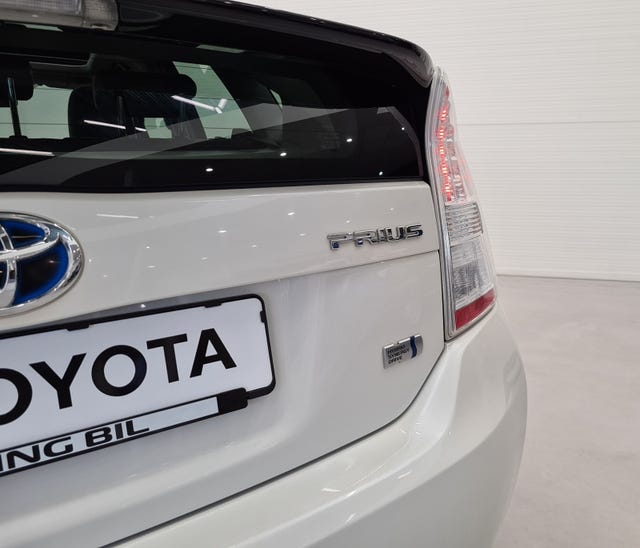 2011 TOYOTA PRIUS - 37