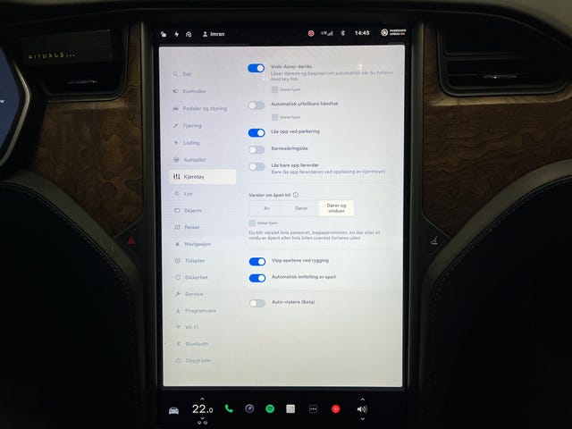 2020 TESLA MODEL S - 35