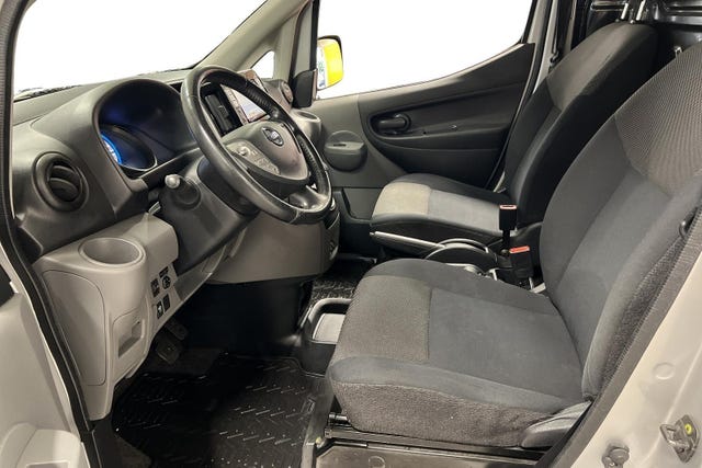 2019 NISSAN E-NV200 - 8