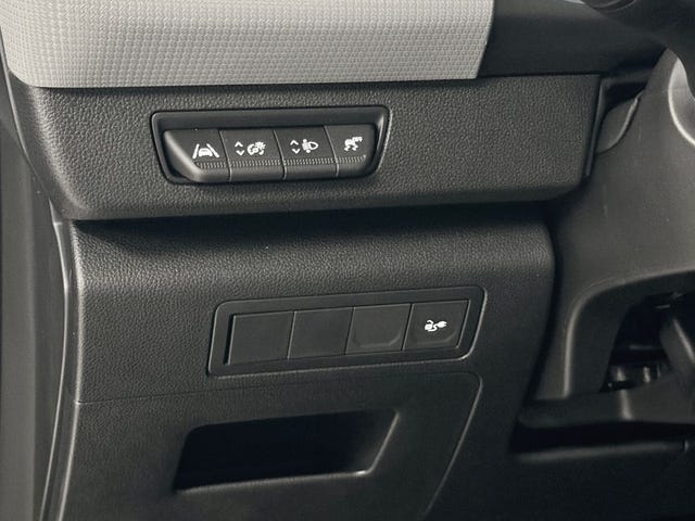2025 RENAULT KANGOO - 12