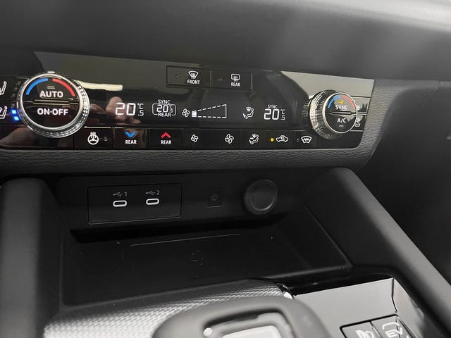 2025 MITSUBISHI OUTLANDER - 20