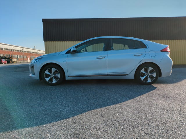 KMHC851HFHU002914 2017 HYUNDAI IONIQ-1