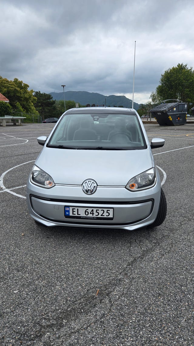 WVWZZZAAZED900624 2014 VOLKSWAGEN UP!-3