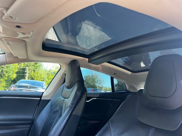 2014 TESLA MODEL S - 15