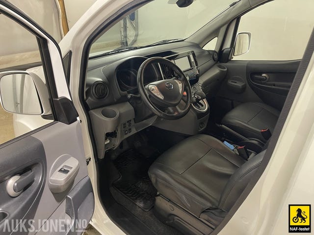 2017 NISSAN E-NV200 - 17