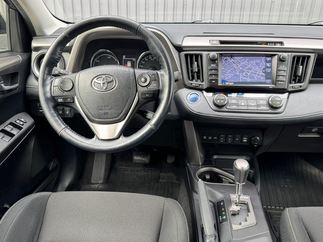 2018 TOYOTA RAV4 - 10