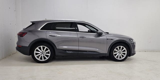 WAUZZZGEXMB003594 2021 AUDI E-TRON-1
