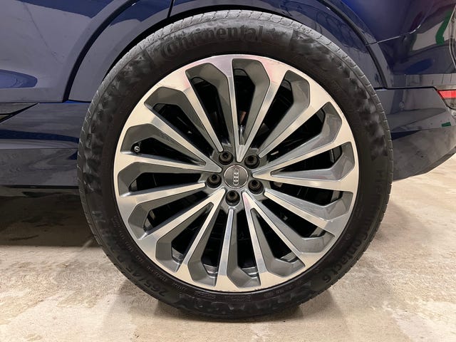 2020 AUDI E-TRON - 31
