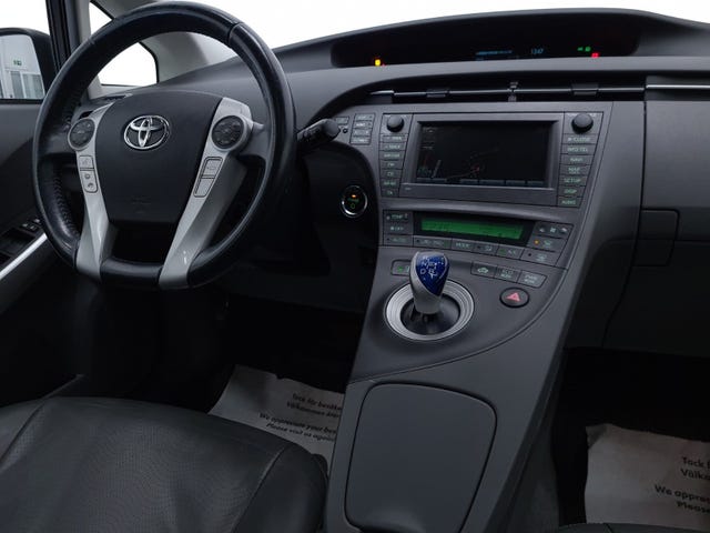 2011 TOYOTA PRIUS - 16