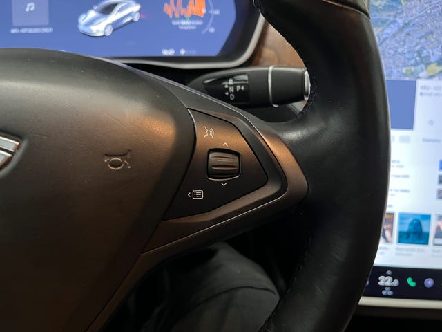 2020 TESLA MODEL S - 54