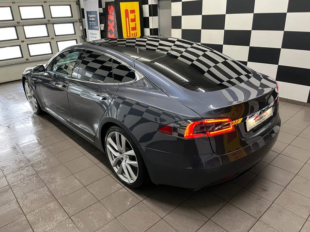 2020 TESLA MODEL S - 12