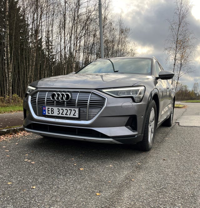 WAUZZZGE8LB022580 2020 AUDI E-TRON-0