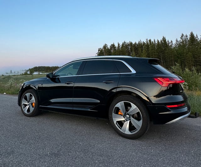 WAUZZZGE9LB032034 2020 AUDI E-TRON-0